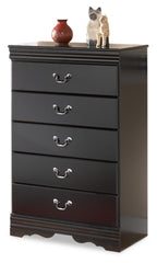 Huey Vineyard Chest of Drawers