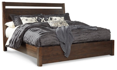 Starmore Queen Panel Bed